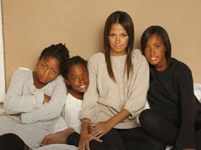 Sonnet, True, and Autumn Whitaker are leaning to their mom, Keisha Whitaker in the picture.